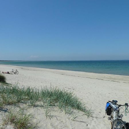 Neddesitz Ferienapartment Wiese & Meer Auf Ruegen מראה חיצוני תמונה